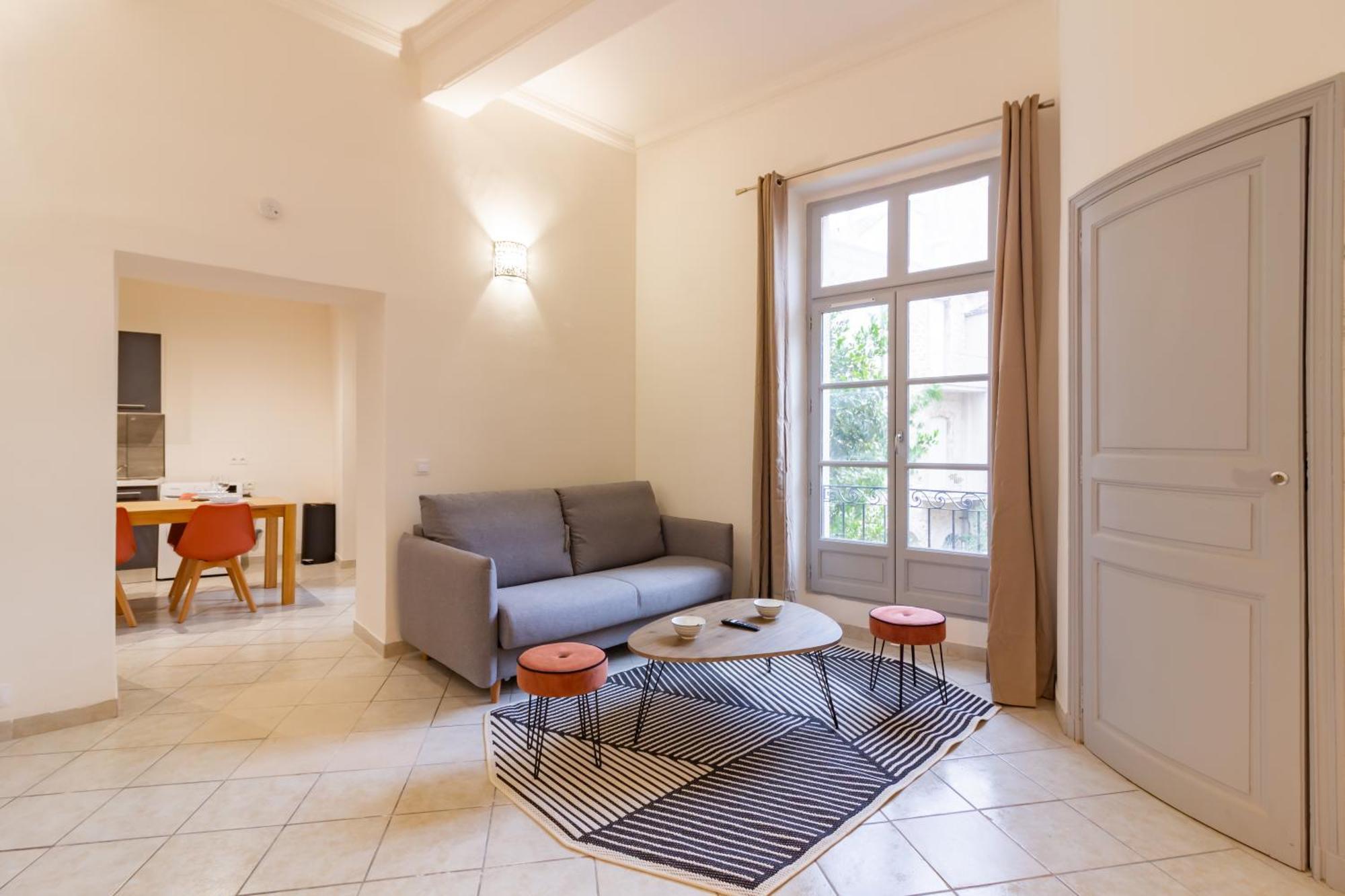 Spacieux Appartement En Plein Coeur De Béziers Eksteriør bilde